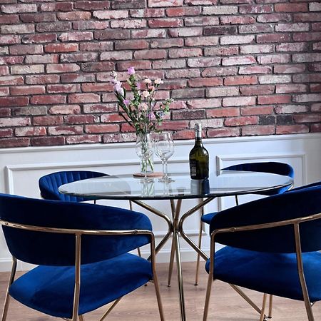 Apartament Przy Bulwarze Wrocław Buitenkant foto